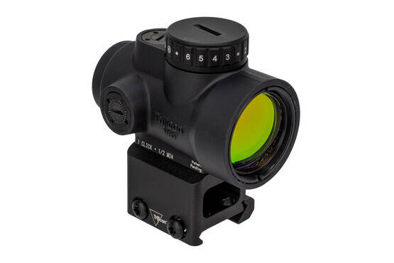 Trijicon MRO HD Red Dot Sight comes with an absolute cowitness mount